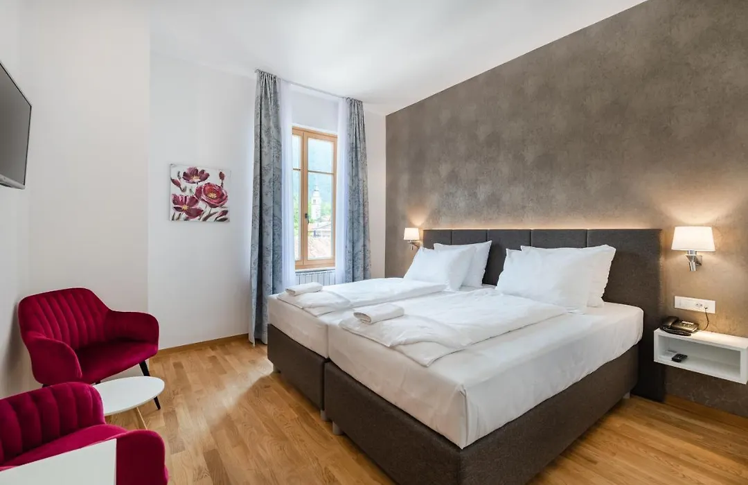Hotel Dvorec-1